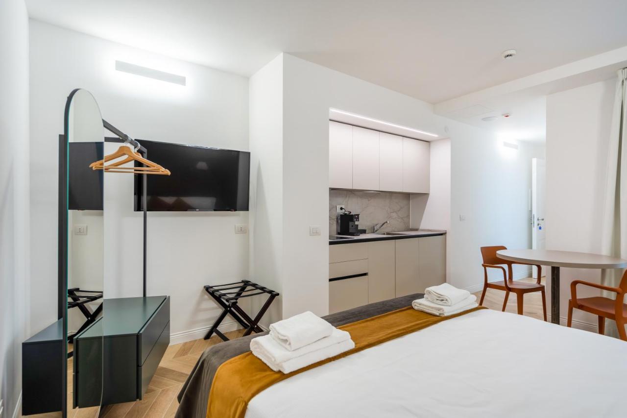 Domo Premium Apartments - Trieste Mazzini Bagian luar foto