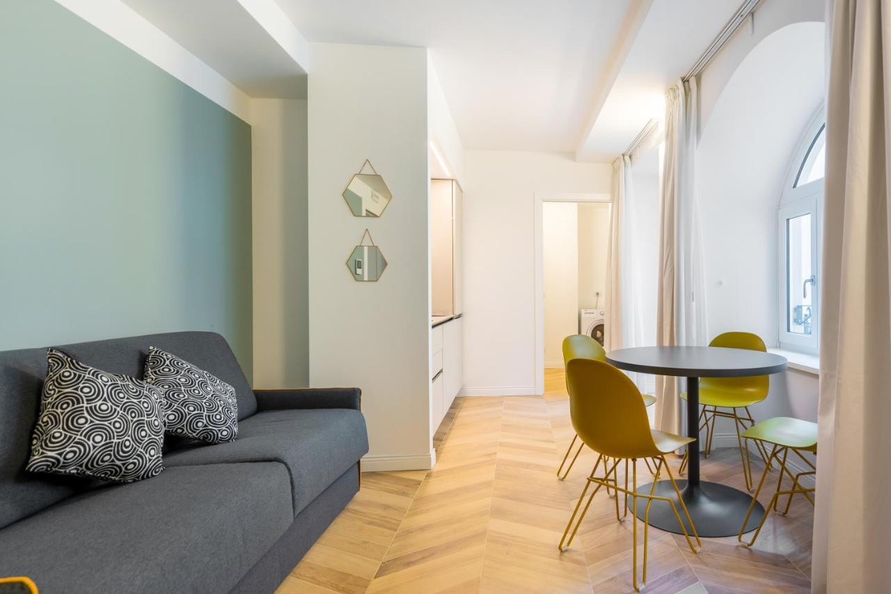 Domo Premium Apartments - Trieste Mazzini Bagian luar foto