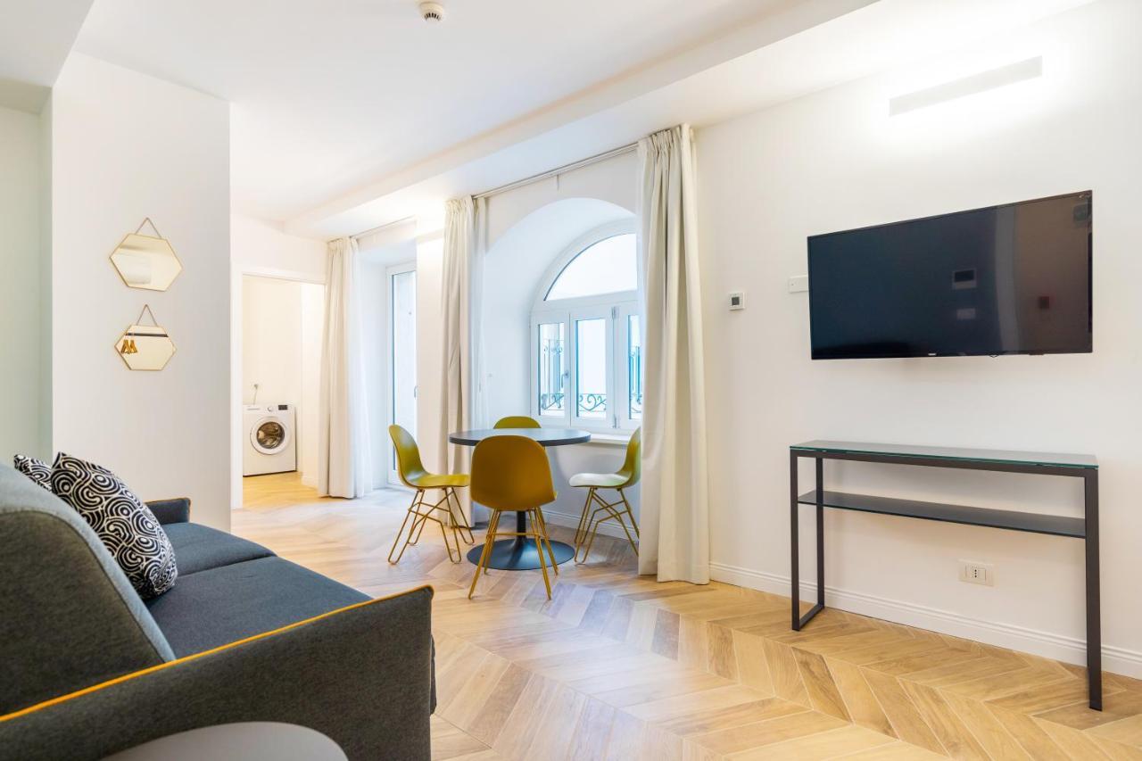 Domo Premium Apartments - Trieste Mazzini Bagian luar foto