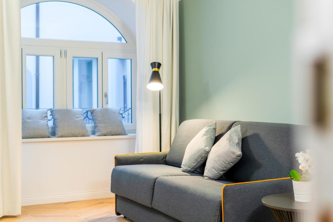 Domo Premium Apartments - Trieste Mazzini Bagian luar foto