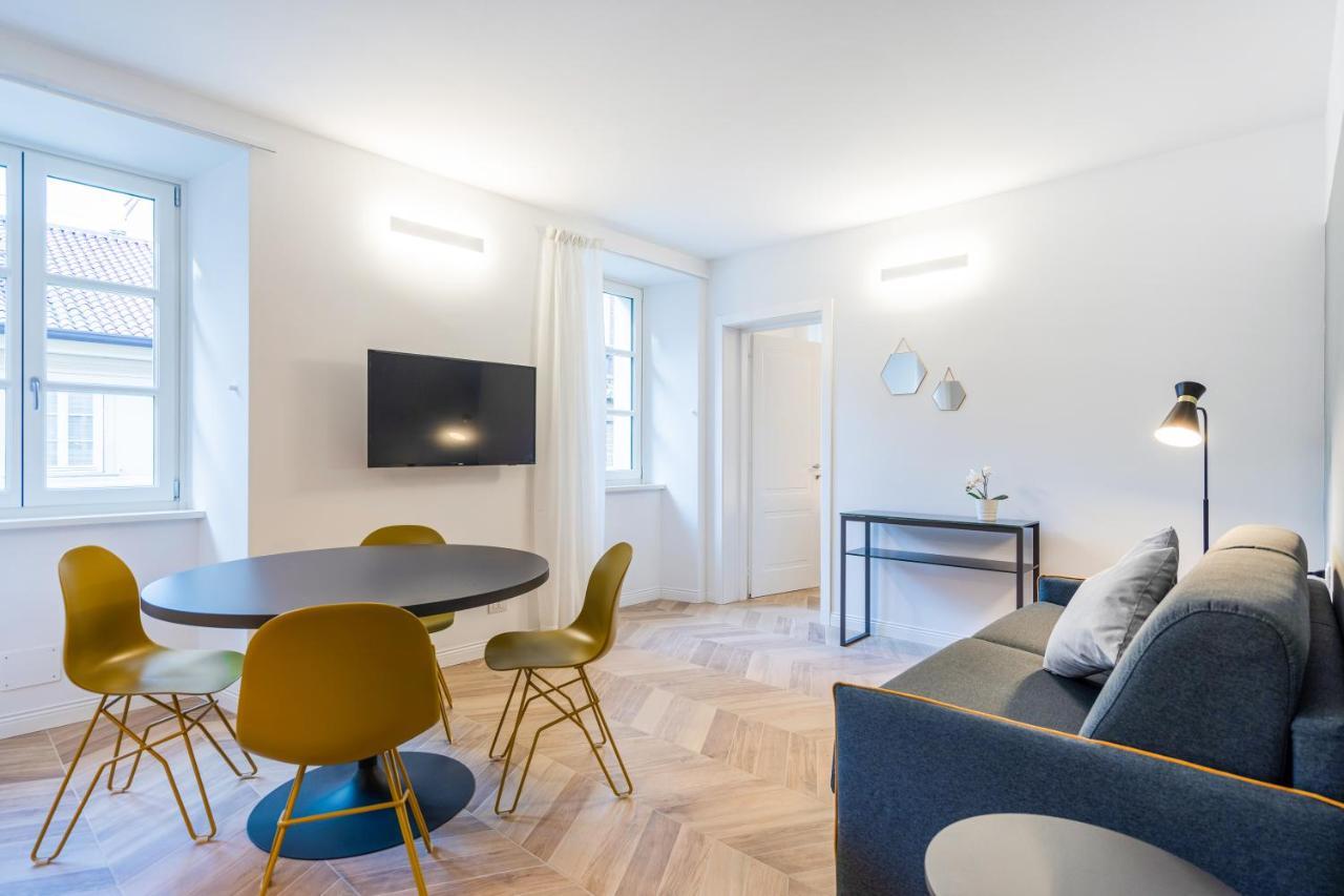 Domo Premium Apartments - Trieste Mazzini Bagian luar foto